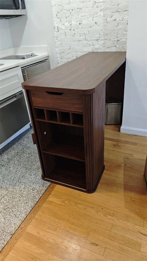 Kitchen island cart