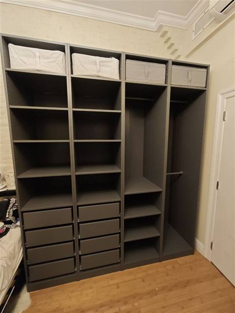 Wardrobe system with drawers